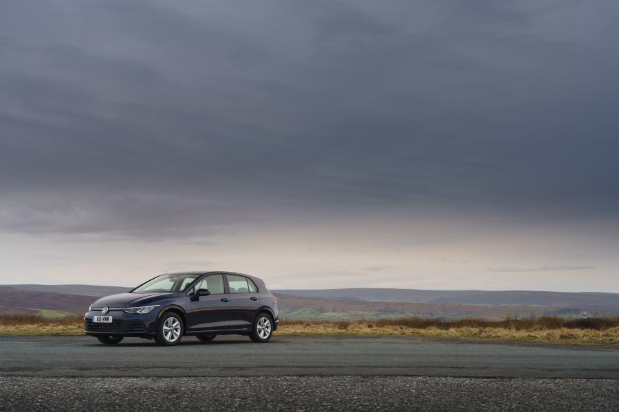  Volkswagen Golf Life 2020 года  (UK) (фото 9 из 40)